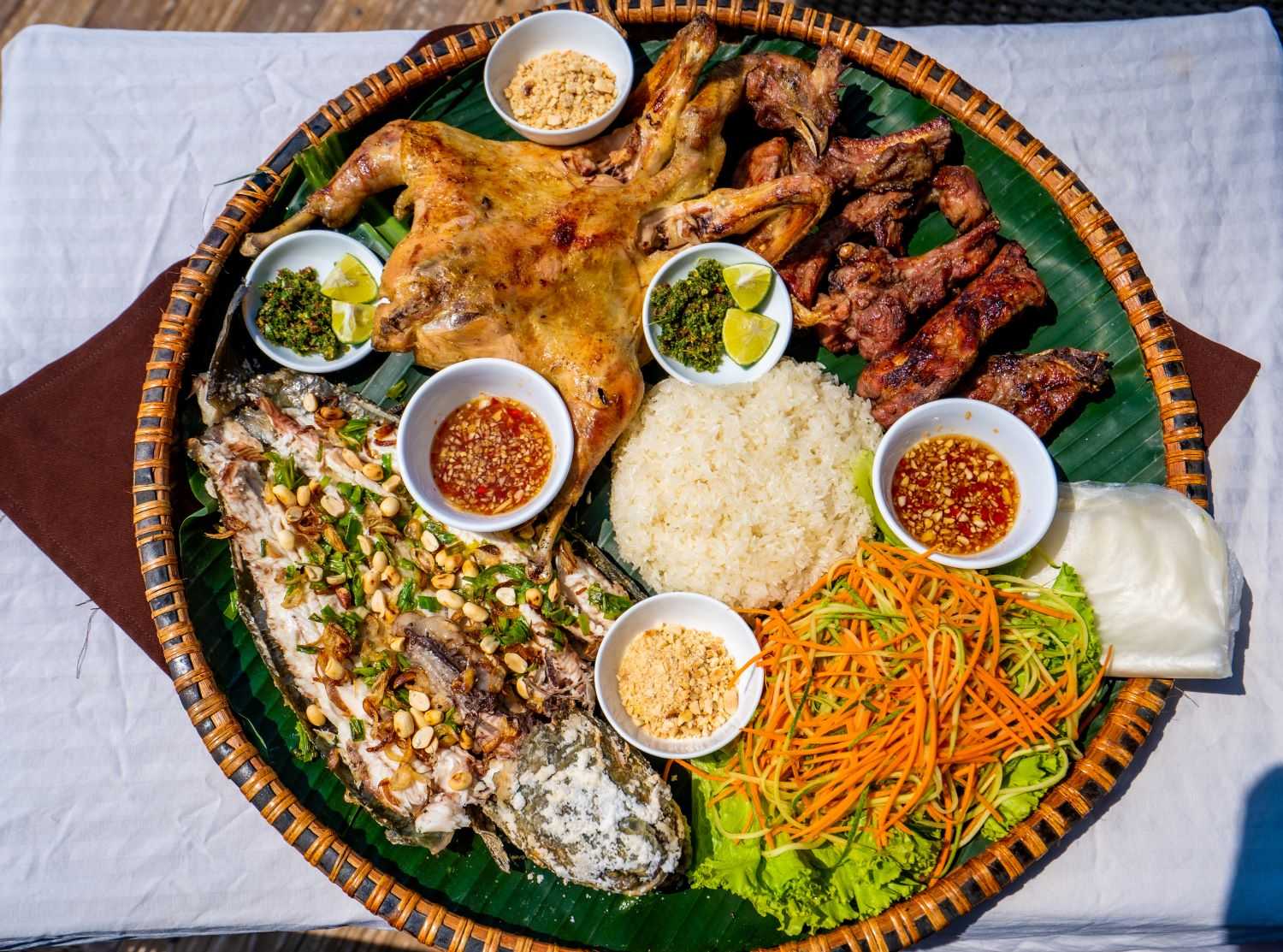Những món ăn địa phương phải thử tại Phong Nha.