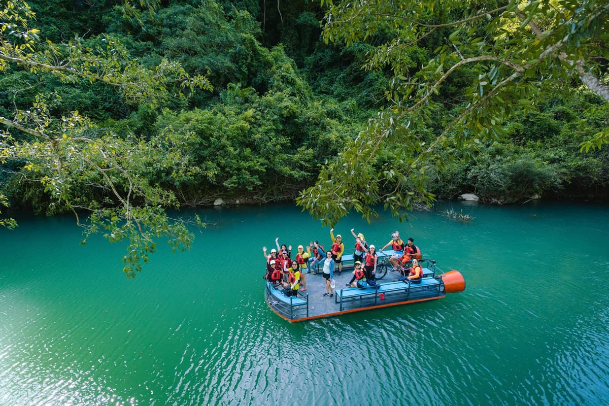 In summer, Blue Diamond Retreat comes alive beneath the shade of the forest canopy and along Blue Stream.