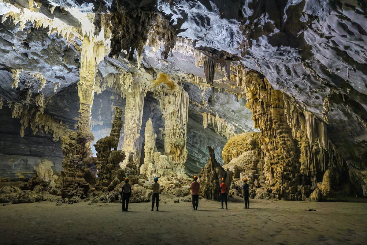 Phong Nha in spring: Embrace the beauty of nature in bloom 13 Magnificent and unique stalactite formations inside Tu Lan Cave System