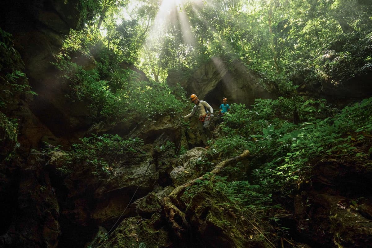 Spring offers mild weather and gentle sunshine, making it an ideal time for trekking and discovering nature
