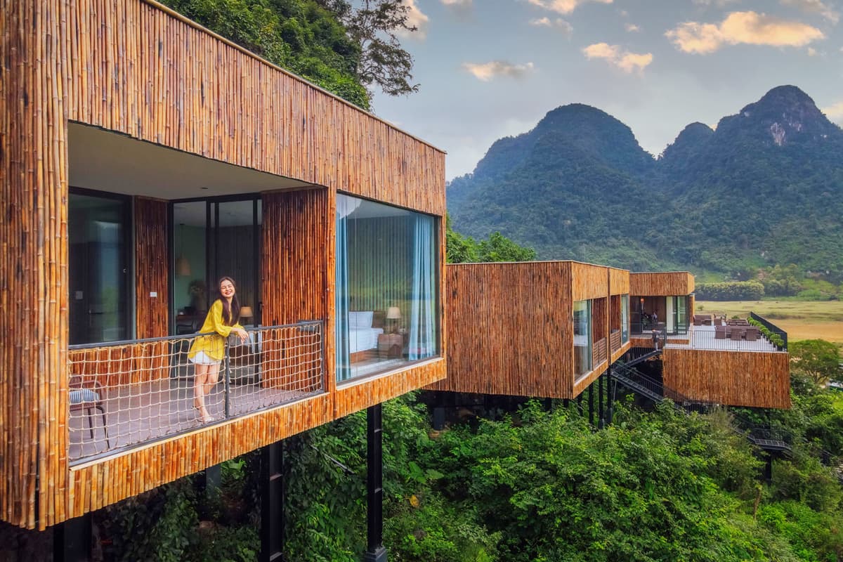 Phong Nha in spring: Embrace the beauty of nature in bloom 22 Tu Lan Lodge is located near the Tu Lan Cave System, about 70 km from Phong Nha
