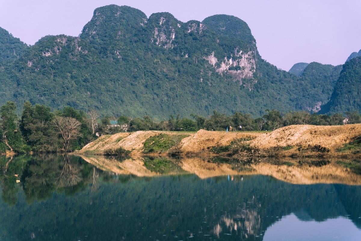 Winter in Quang Binh often brings clouds and mist, creating a dreamy and romantic landscape