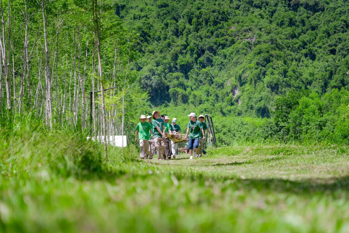 Blue Diamond Retreat: A Nature-Inspired Retreat in Phong Nha - Ke Bang 9 The 5-hectare forest and the crystal-clear Blue Stream provide an ideal setting for outdoor team-building activities