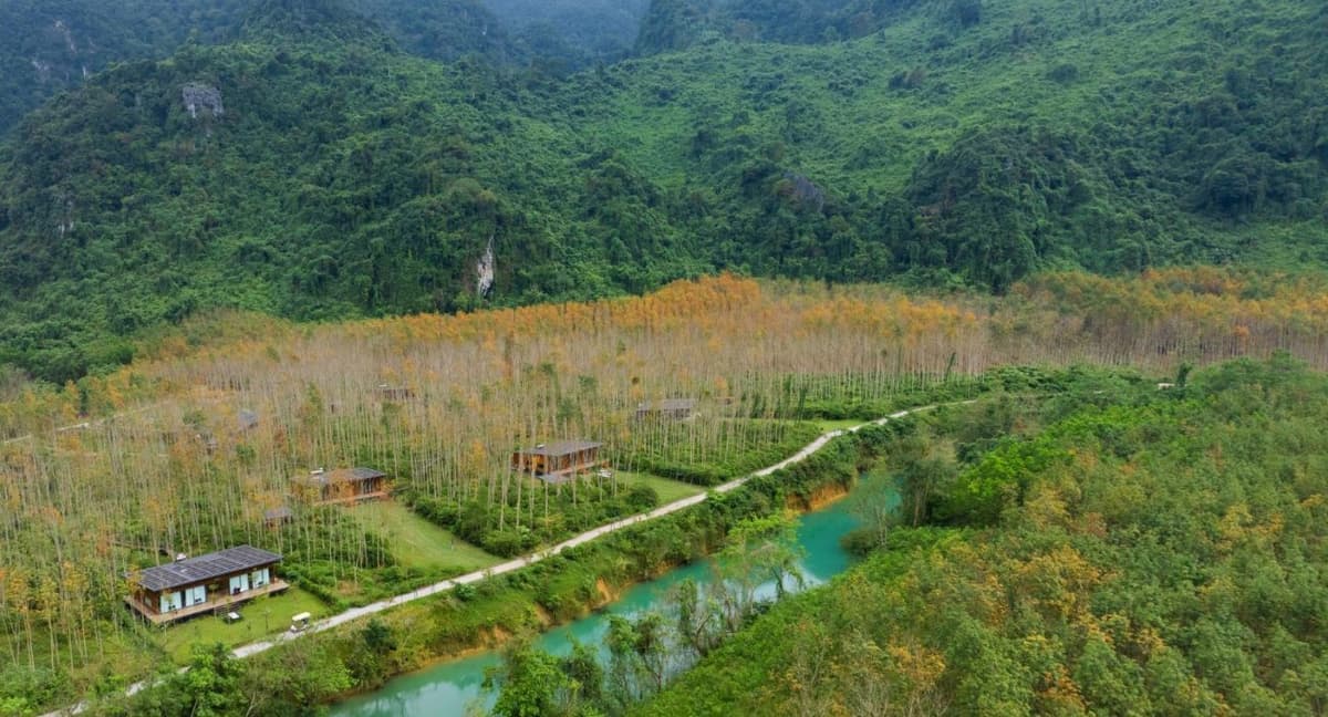 Blue Diamond Retreat is surrounded by forest, just 3 km from the nearby village