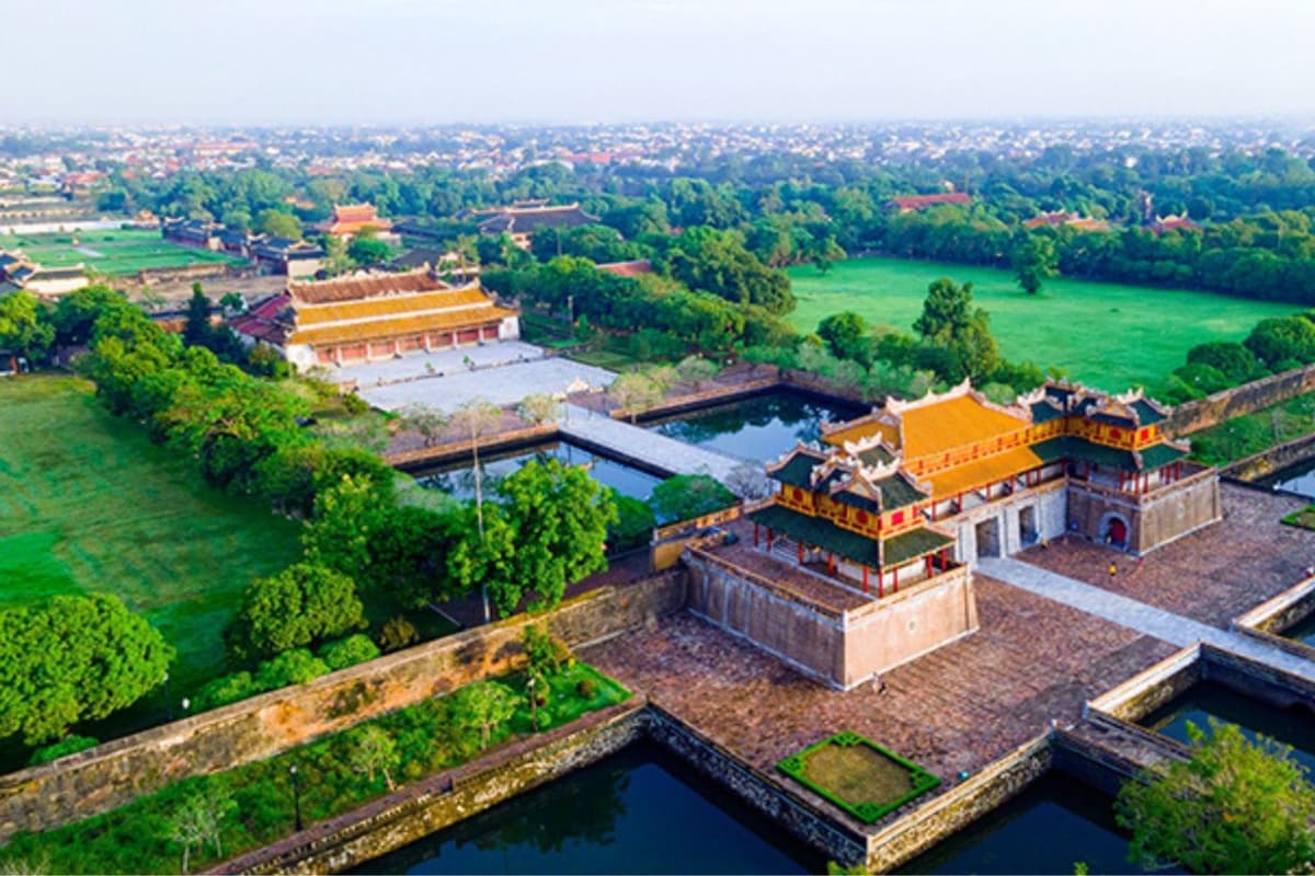 Một phần của Đại nội Huế nhìn từ trên cao